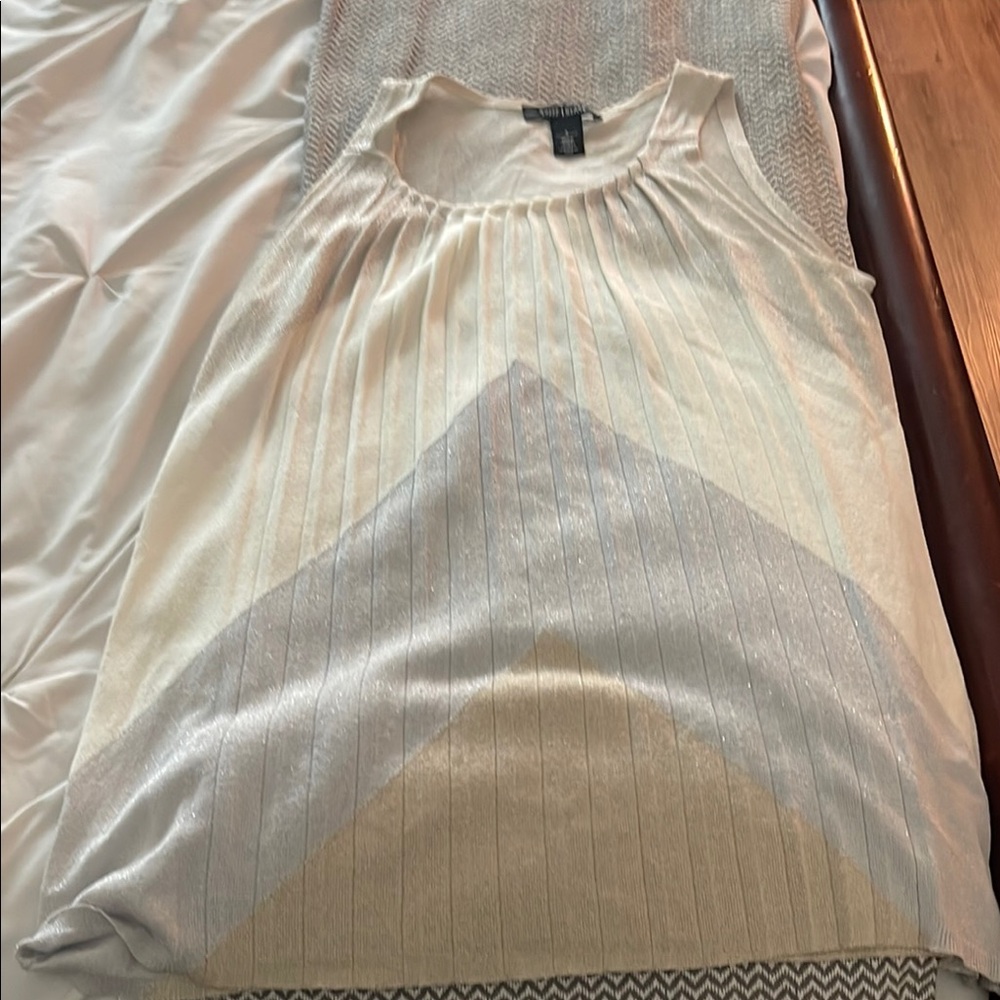 White House Black Market White and Gray Knit Tank Top